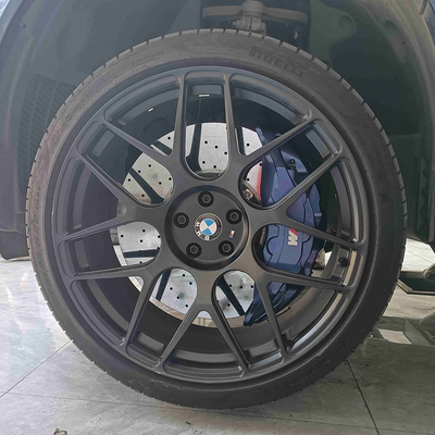 Aluminiowy zacisk hamulcowy BMW X5 Duży rozmiar 10 zacisków tłokowych 420 mm Tarcze węglowo-ceramiczne